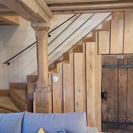 Renoviertes In Der Naehe Von Cabourg-deauville-lisieux By Interhome بيت للعطل