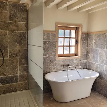 بيت للعطل Renoviertes In Der Naehe Von Cabourg-deauville-lisieux By Interhome *