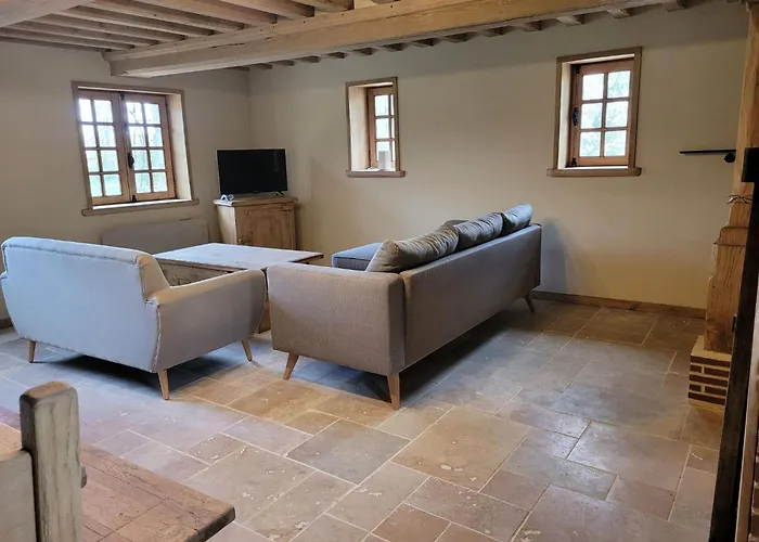 Holiday home Renoviertes In Der Naehe Von Cabourg-deauville-lisieux By Interhome Leaupartie