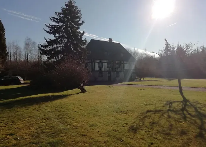 Renoviertes In Der Naehe Von Cabourg-deauville-lisieux By Interhome